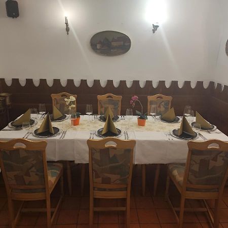 Gostilna In Apartmaji Zlati Lev - ماريبور المظهر الخارجي الصورة